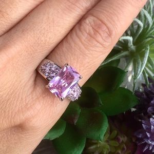 🆕 Emerald cut Pink Topaz Ring Size 8